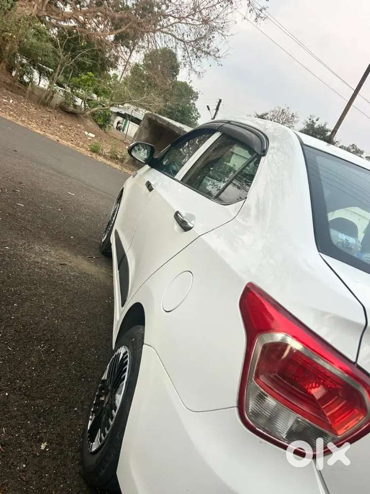 Hyundai Xcent 2018 Diesel 75620 Km Driven