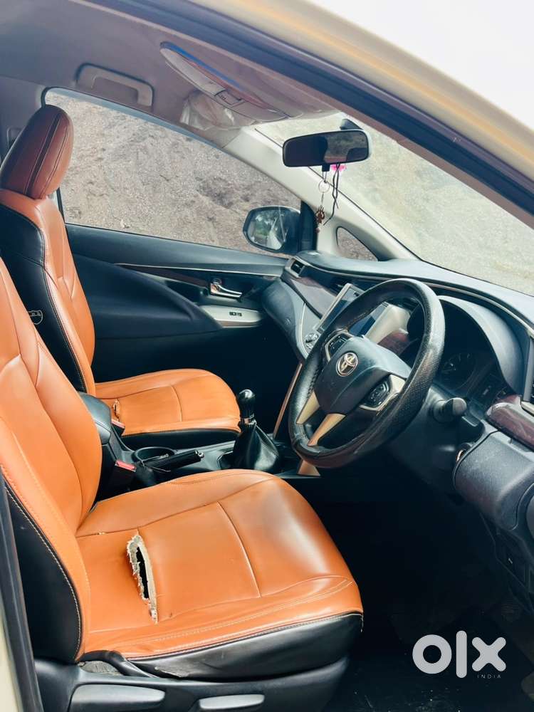 Toyota Innova Crysta 2017