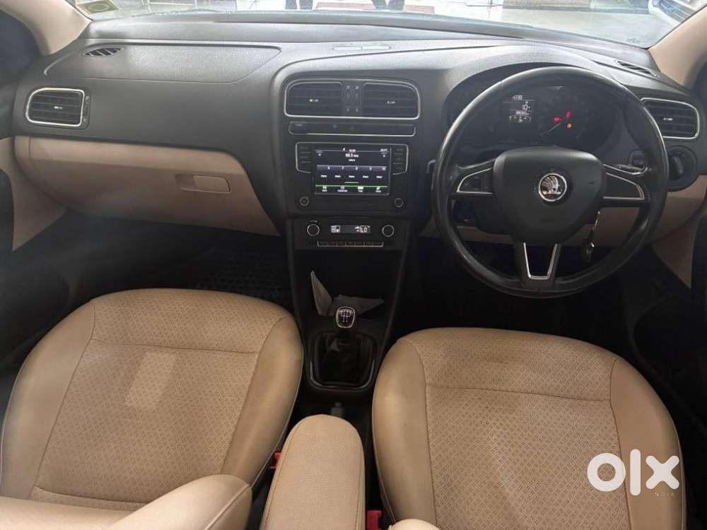 Skoda Rapid 1.6 Ambition Plus Mpi, 2018, Petrol