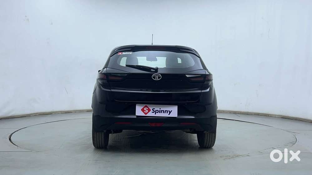 Tata Altroz 1.2 Xz Plus Dark Edition, 2022, Petrol