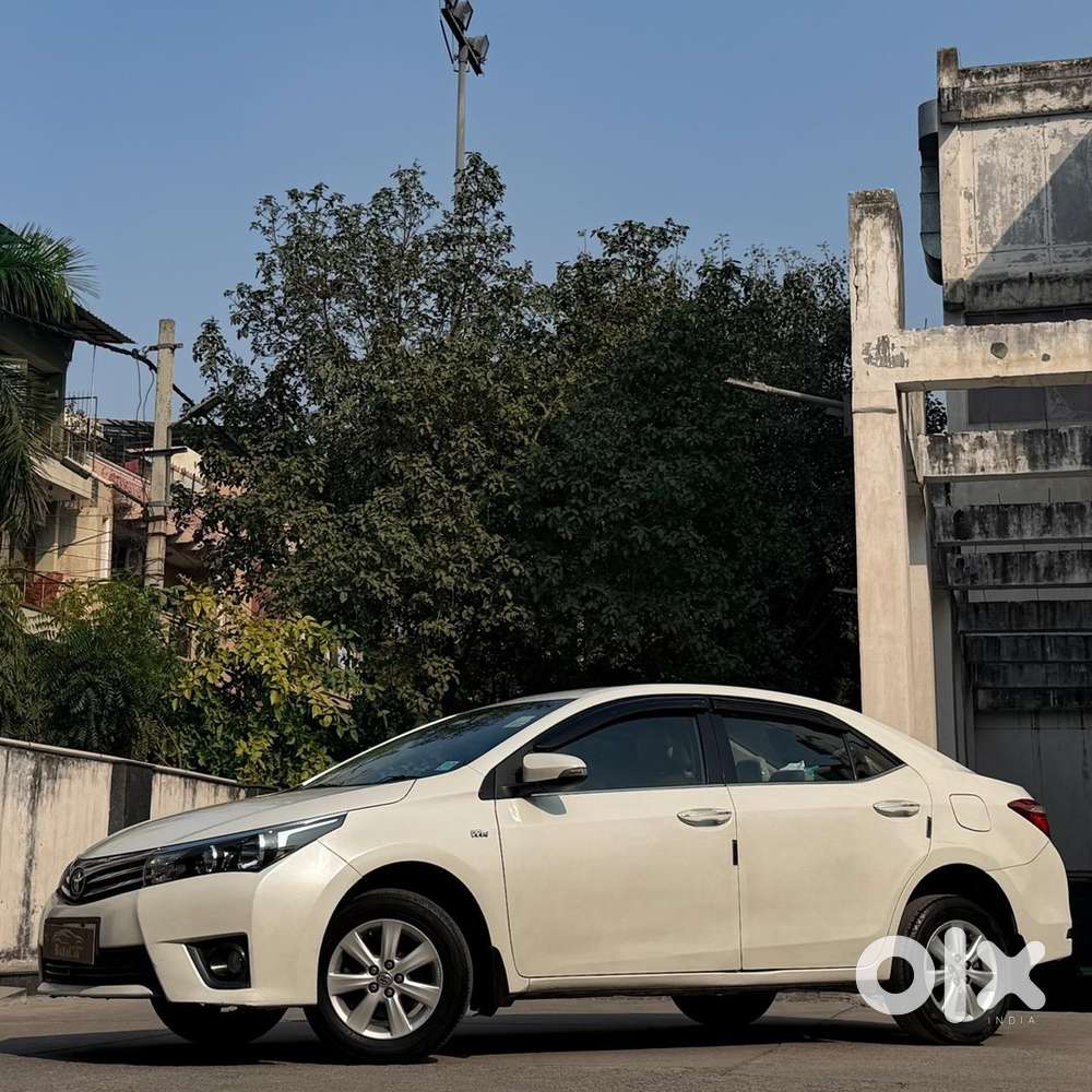 Toyota Corolla Altis 2016