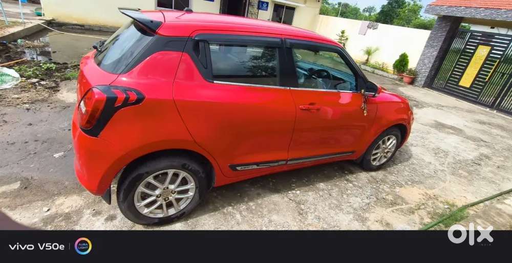Maruti Suzuki Swift 2021