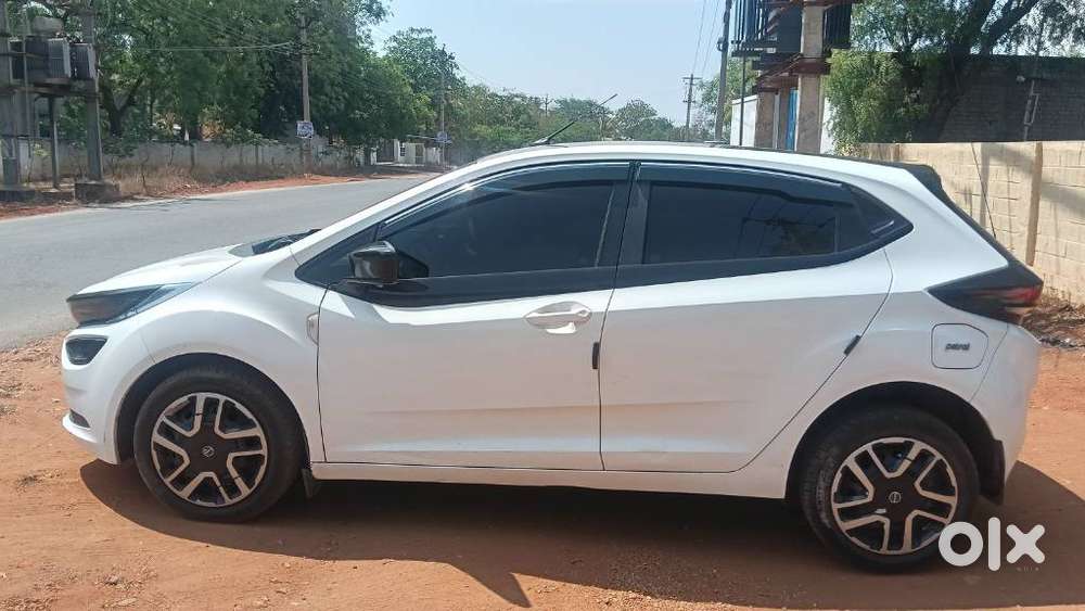 Tata Altroz 1.2 Xm Plus, 2021, Petrol