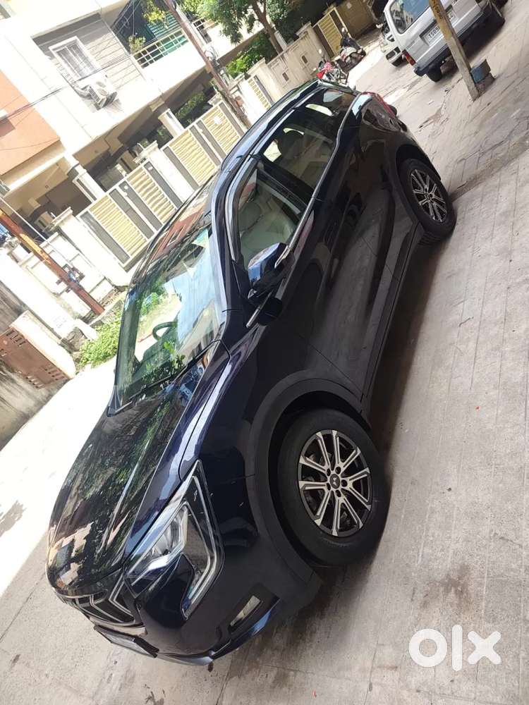 Mahindra Xuv700 2.2 Ax 7 Diesel At Str, 2023, Diesel