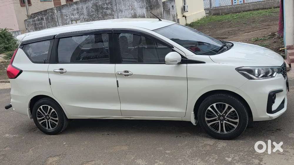 Maruti Suzuki Ertiga Zxi (o) Cng  2022dec 12 Delivery 23 Registration