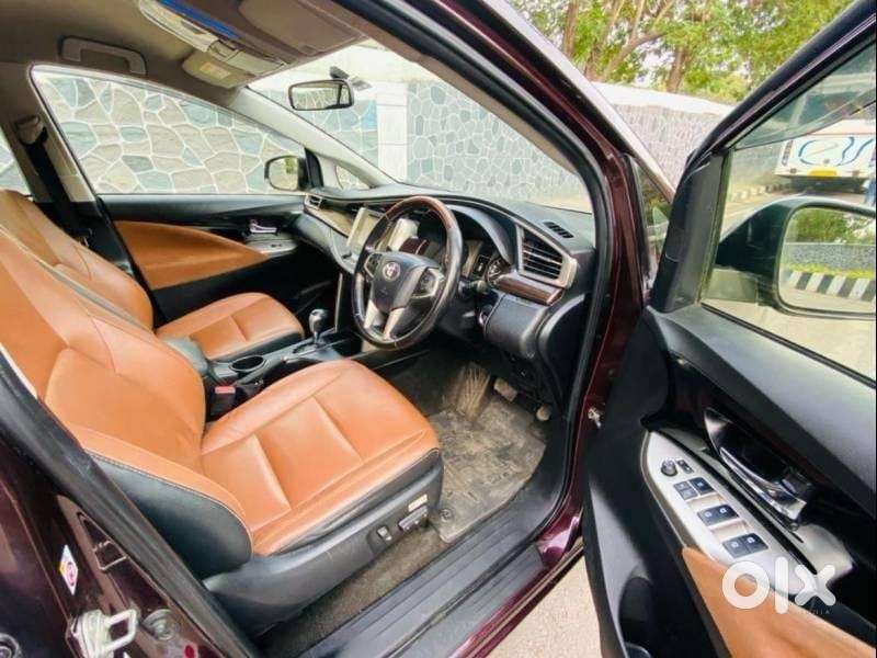 Toyota Innova Crysta 2.8 Gx At 8s, 2019, Diesel