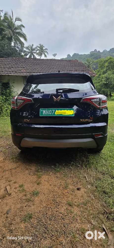 Mahindra Xuv400 2024 Electric Well Maintained