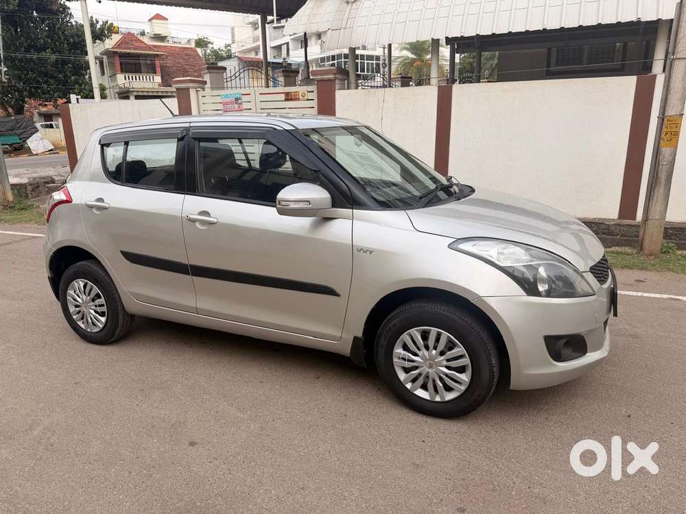 Maruti Suzuki Swift Vxi, 2013, Petrol