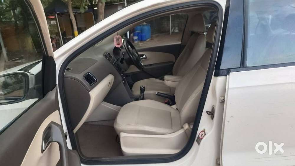 Volkswagen Vento Celeste 1.6 Highline, 2013, Diesel