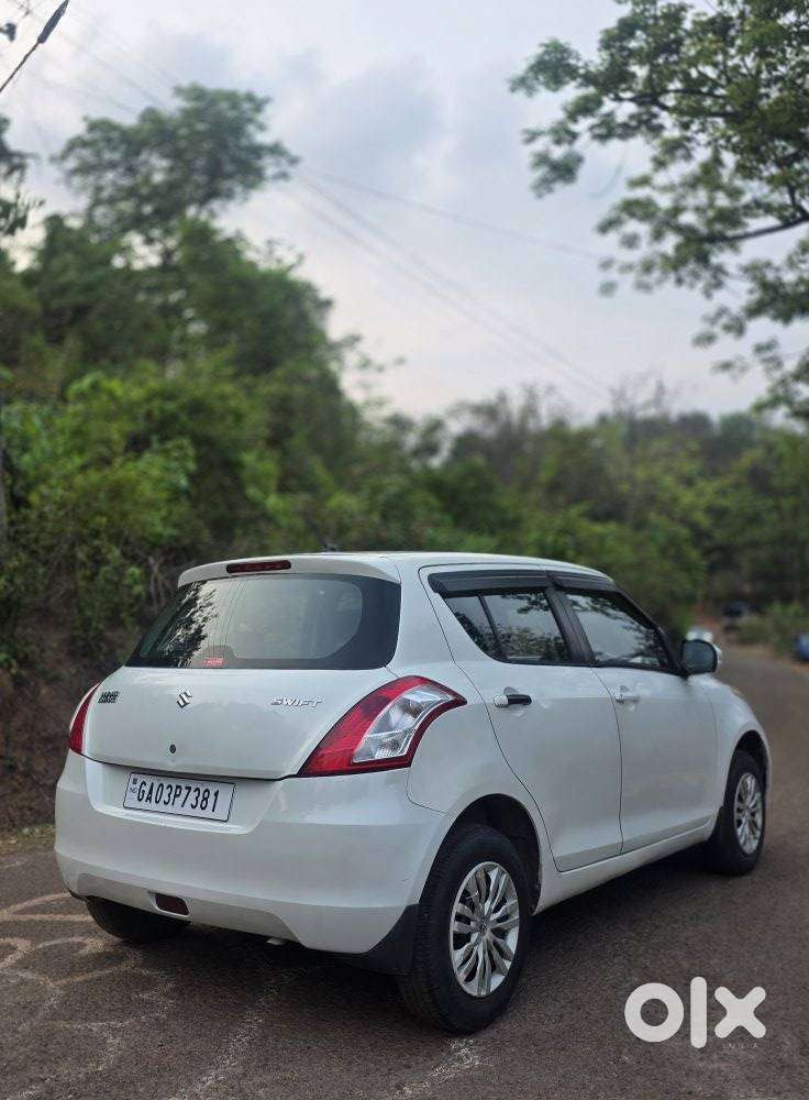 Maruti Suzuki Swift Vxi 1.2 Abs Bs-iv, 2014, Petrol