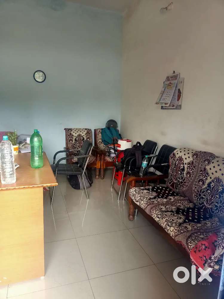 Office / Coaching/Beauty parlour Godown For Rent On G.E Road F.F For