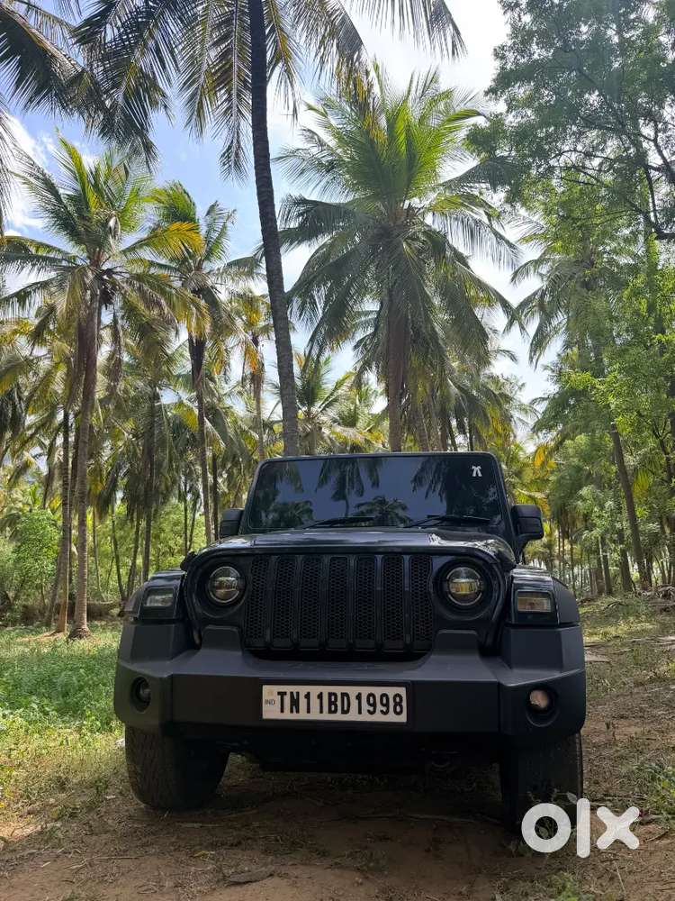 Mahindra Thar (black) 2023