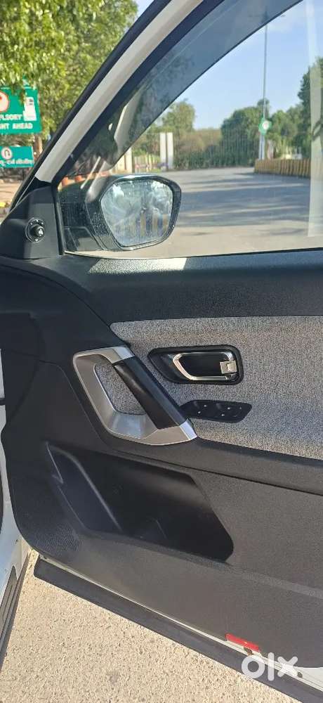 Tata Harrier New Facelift 2025 (without Sunroof)