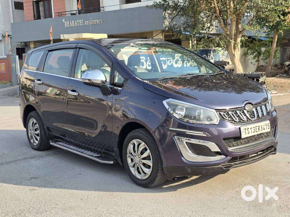 Mahindra Marazzo M4, 2020, Diesel