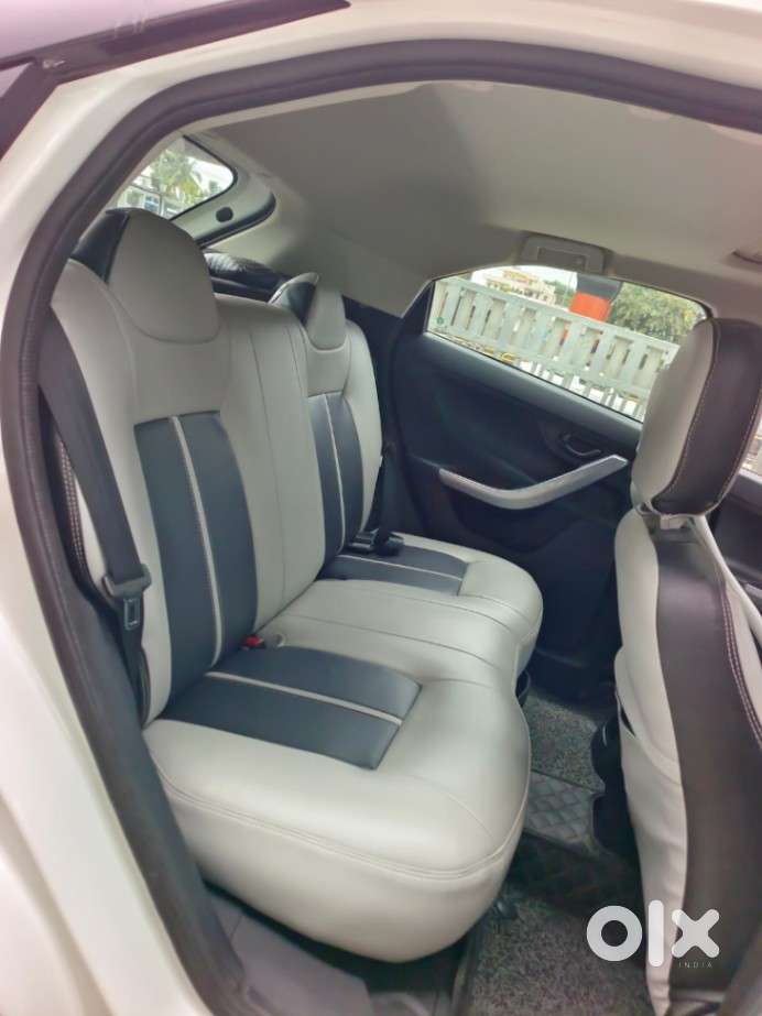 Tata Nexon 1.2 Revotron Xma Amt (s), 2020, Petrol