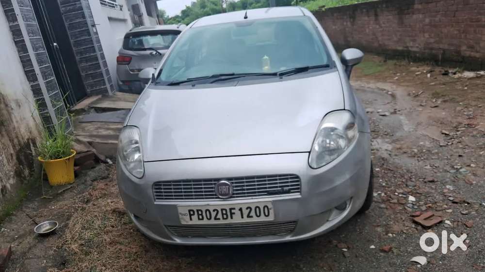 Fiat Grand Punto 2011 Diesel 120000 Km Driven