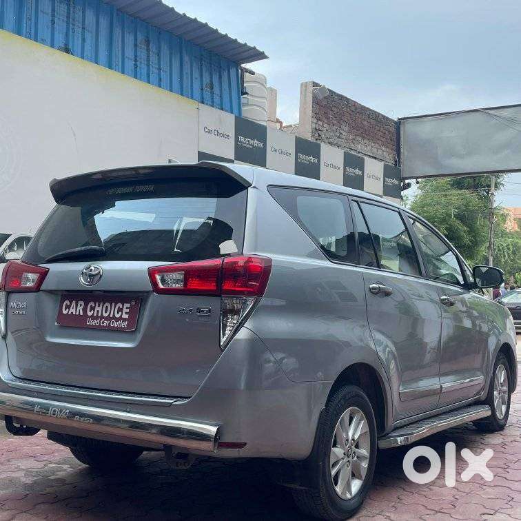 Toyota Innova Crysta 2.4 G Mt 8s, 2016, Diesel