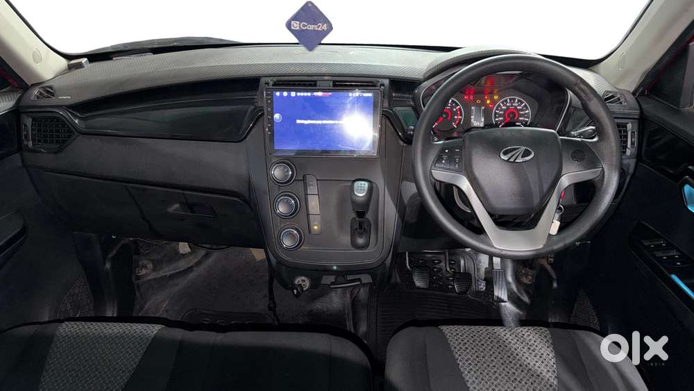 Mahindra Kuv 100 Mfalcon G80 K8 Dual Tone, 2017, Petrol