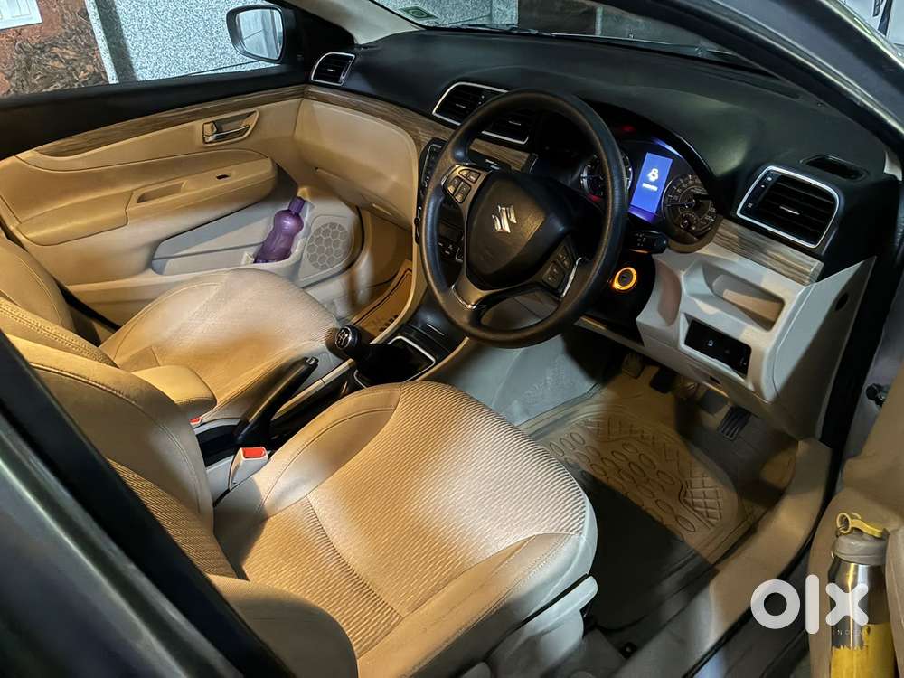 Ciaz Maruti Delta 2022 26000 Km Driven 1st Owner Manual