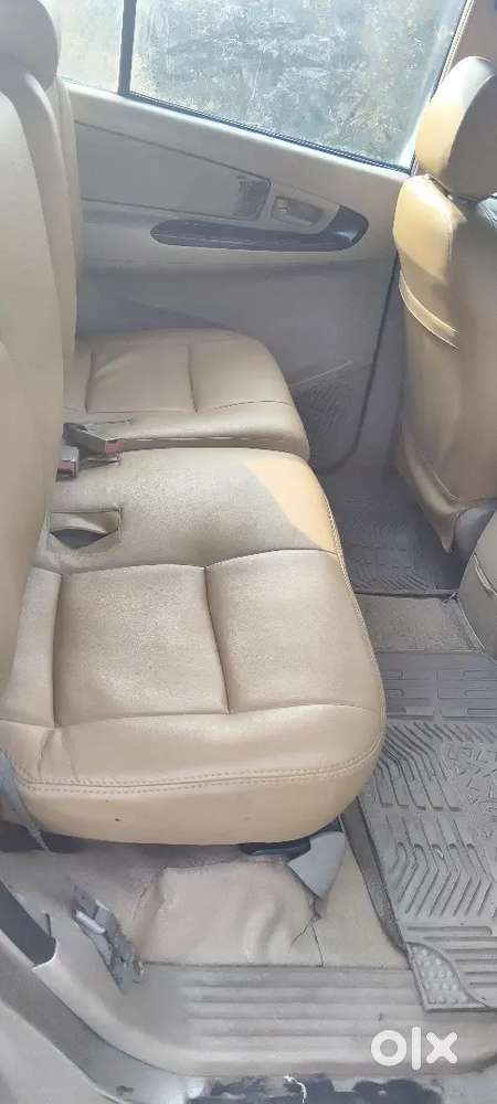 Innova 2010 Model