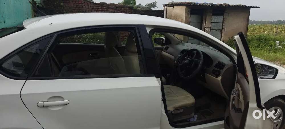 Skoda Rapid 1.6 Active 2013