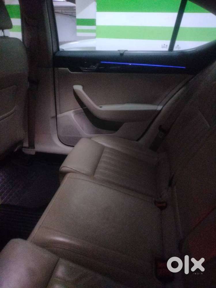 Skoda Superb 2.0 L&k Tsi At, 2018, Petrol