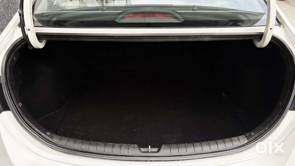 Hyundai Verna 1.5 Sx (o) Vtvt Ivt, 2018, Petrol