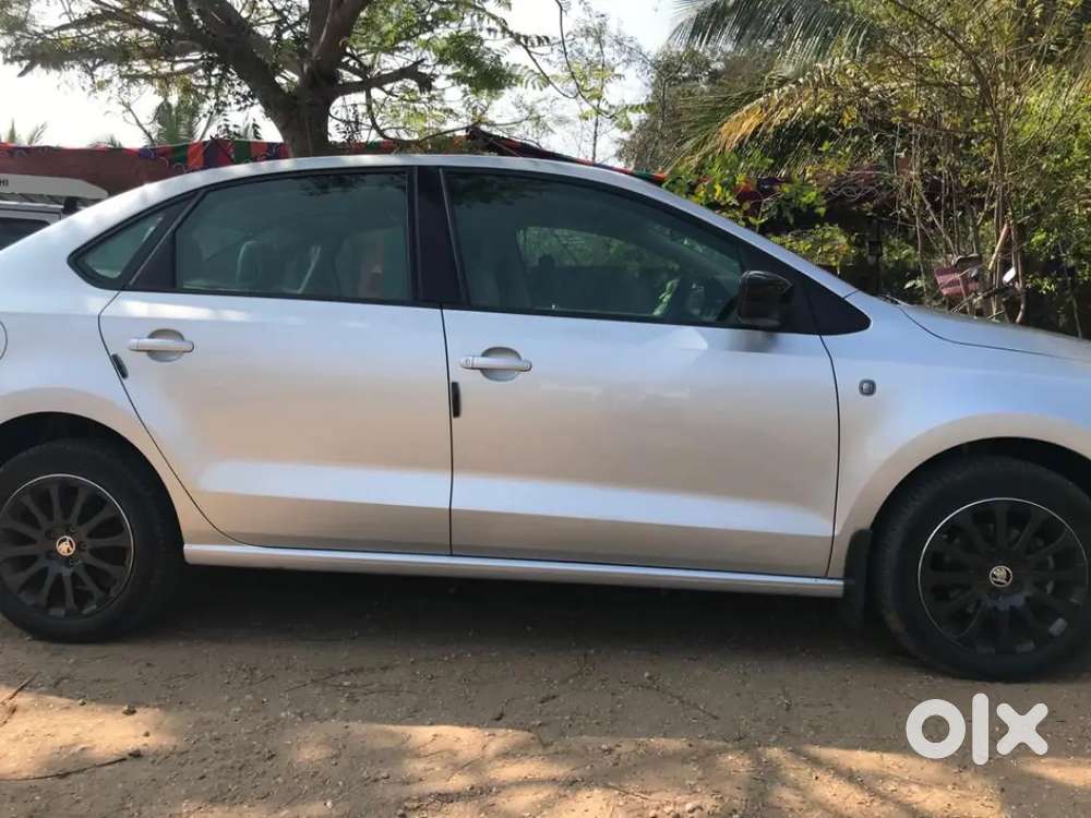 Skoda Rapid Elegance 2014 Diesel Manual