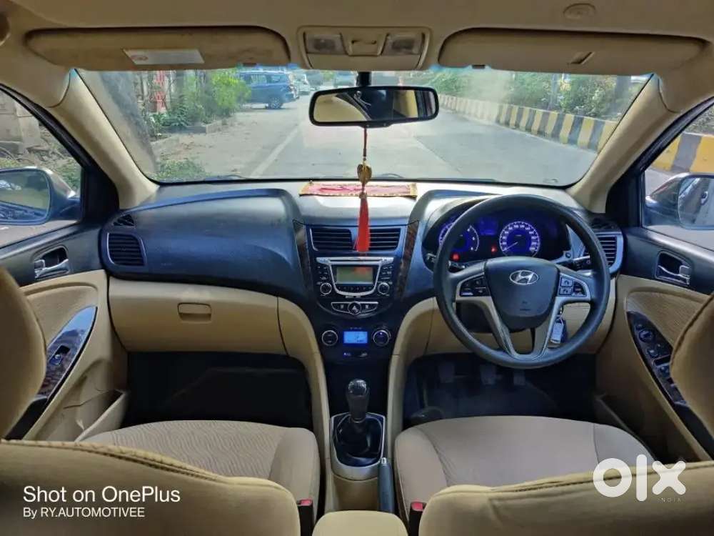 Hyundai Verna 2012