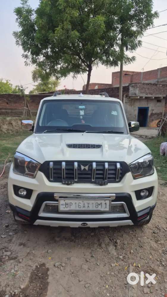 Mahindra Scorpio 2015 Diesel 210000 Km Driven