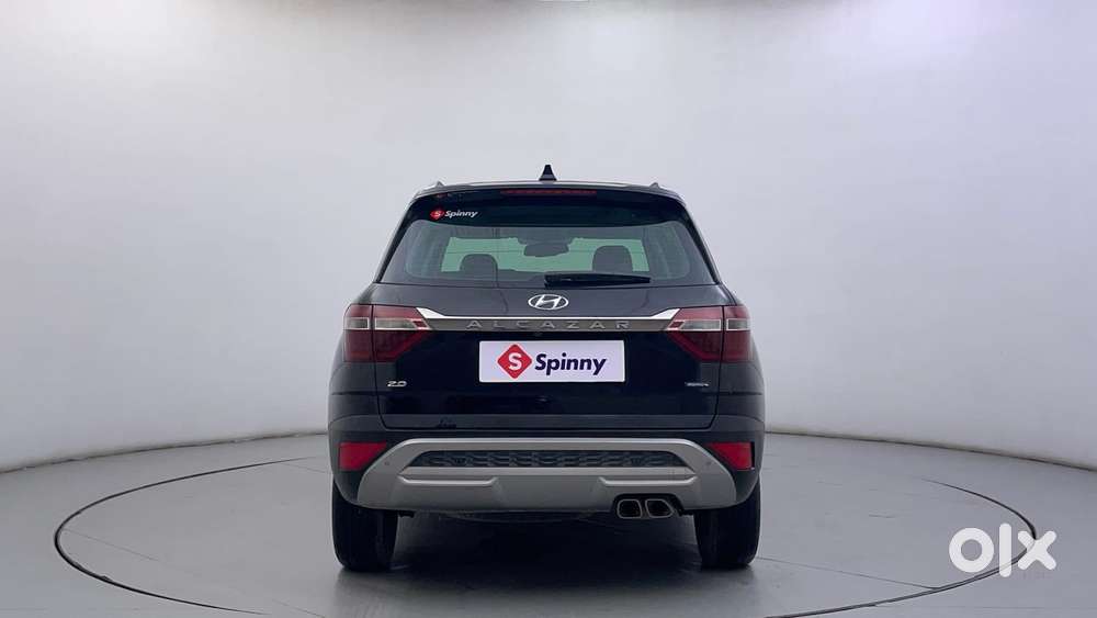 Hyundai Alcazar 2.0 Signature (o) Petrol At 6 Str, 2022, Petrol