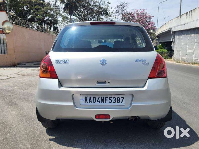 Maruti Suzuki Swift Vxi + Manual, 2010, Petrol