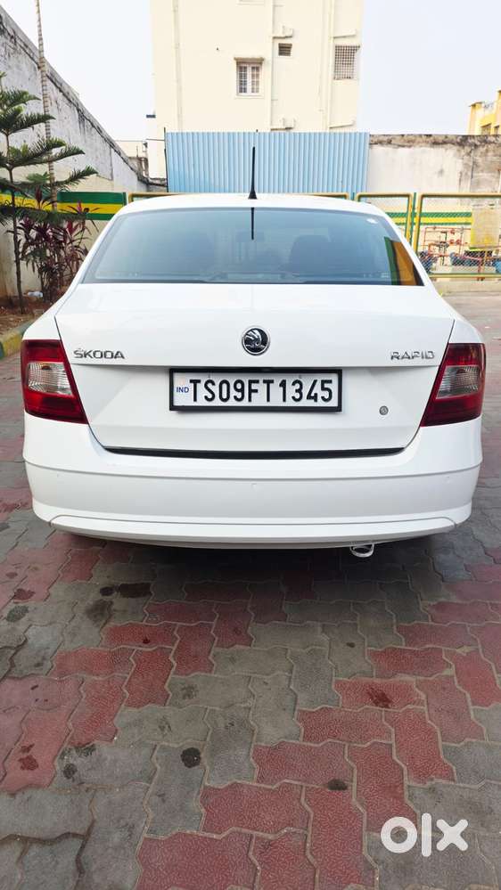 Skoda Rapid 1.0 Tsi Ambition, 2021, Petrol
