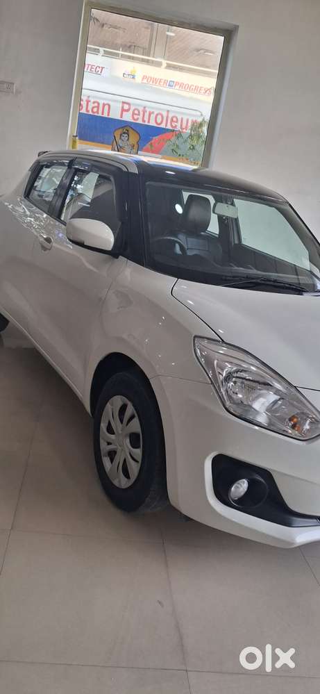 Maruti Suzuki Swift Vxi + Manual, 2024, Petrol