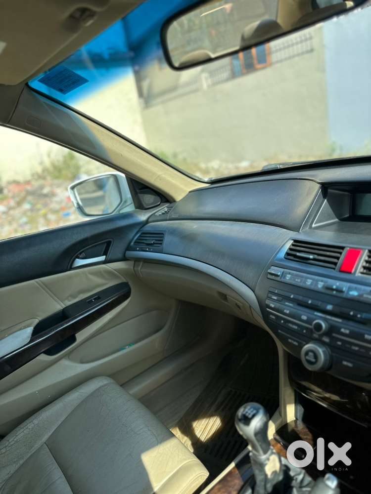 Honda Accord Petrol Manual 2011