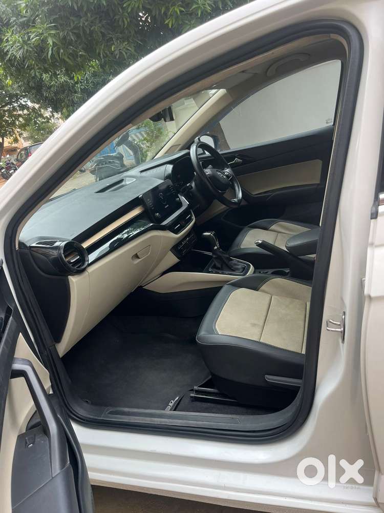 Skoda Slavia 1.5 Tsi Style At, 2022, Petrol
