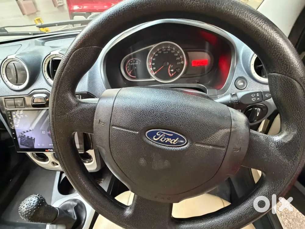 Ford Figo 2013 Diesel 103000 Km Driven.