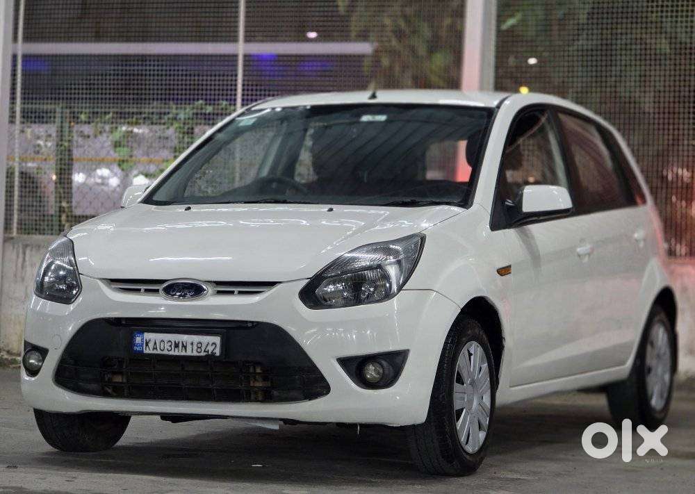 Ford Figo, 2010, Petrol