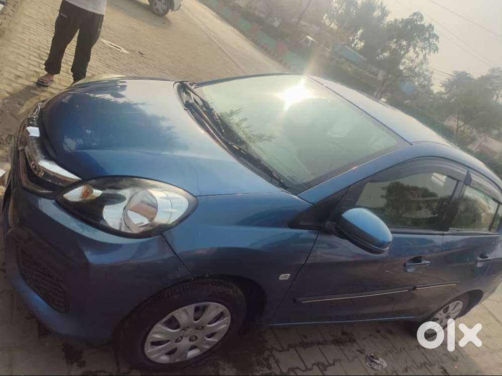 Honda Amaze 2017 Blue Colour
