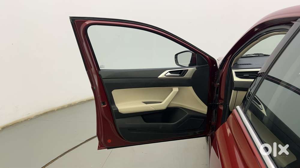 Volkswagen Virtus 1.0 Topline Tsi At, 2023, Petrol