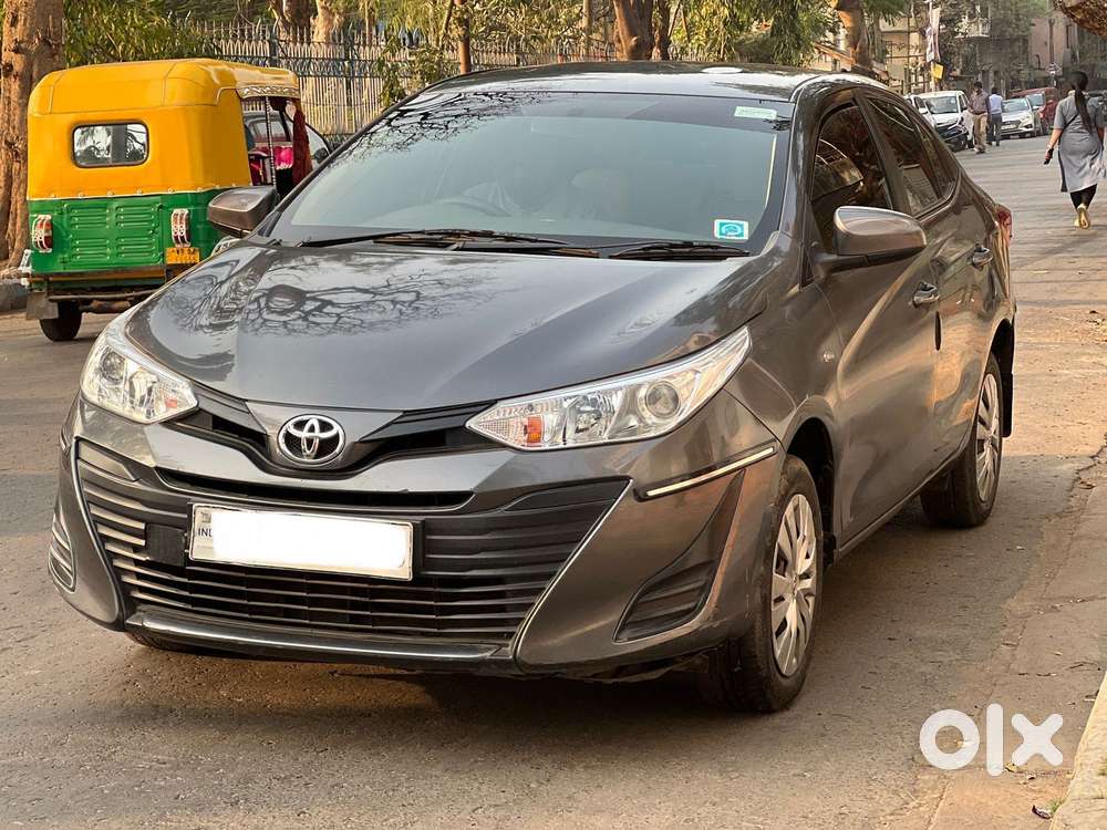 Toyota Yaris J Cvt, 2018, Petrol