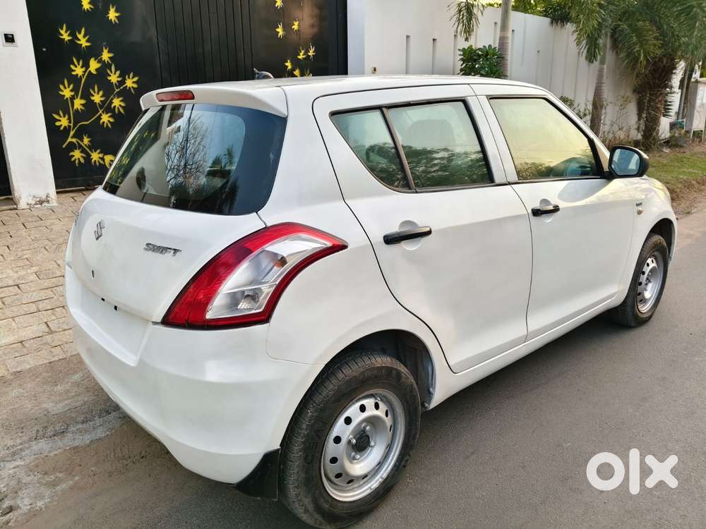 Maruti Suzuki Swift 2011-2014 Lxi, 2012, Petrol