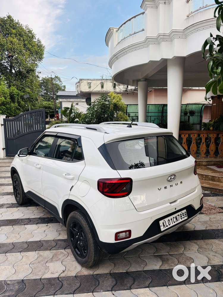 Hyundai Venue S 1.2 Petrol, 2019, Petrol