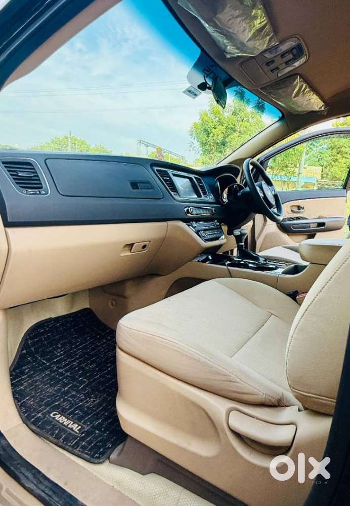 Kia Carnival Premium, 2020, Diesel