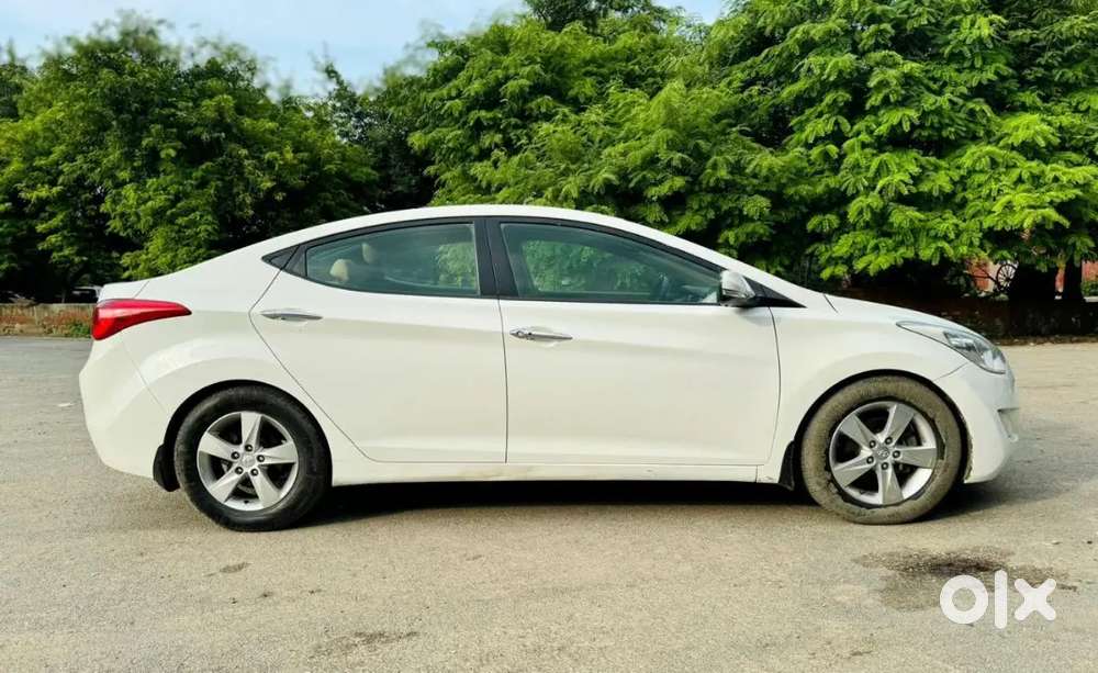 Hyundai New Elantra 2015 Diesel Well Maintained