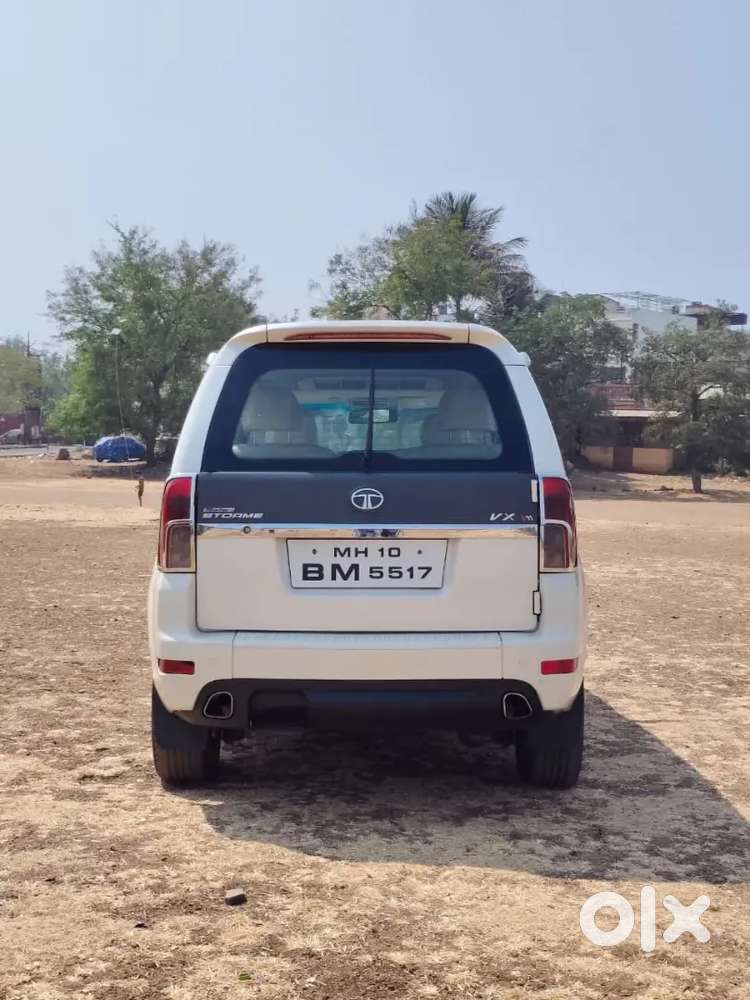 Tata Safari Storme 2014