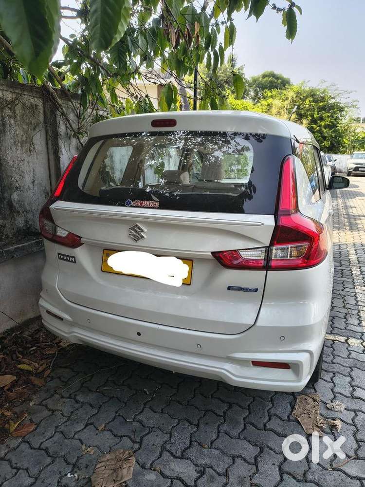 Maruti Suzuki Ertiga 2024 Petrol Well Maintained