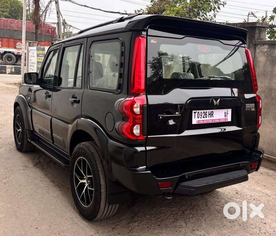 Mahindra Scorpio Classic, 2026, Diesel