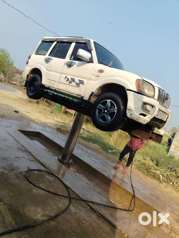 Mahindra Scorpio 2011