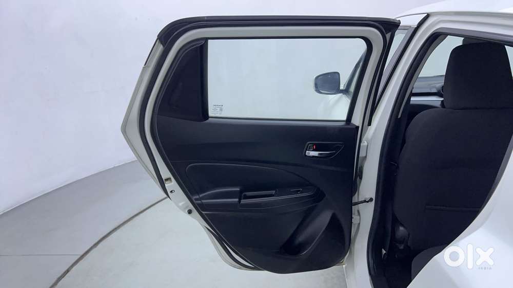 Maruti Suzuki Swift Amt Zxi, 2018, Petrol